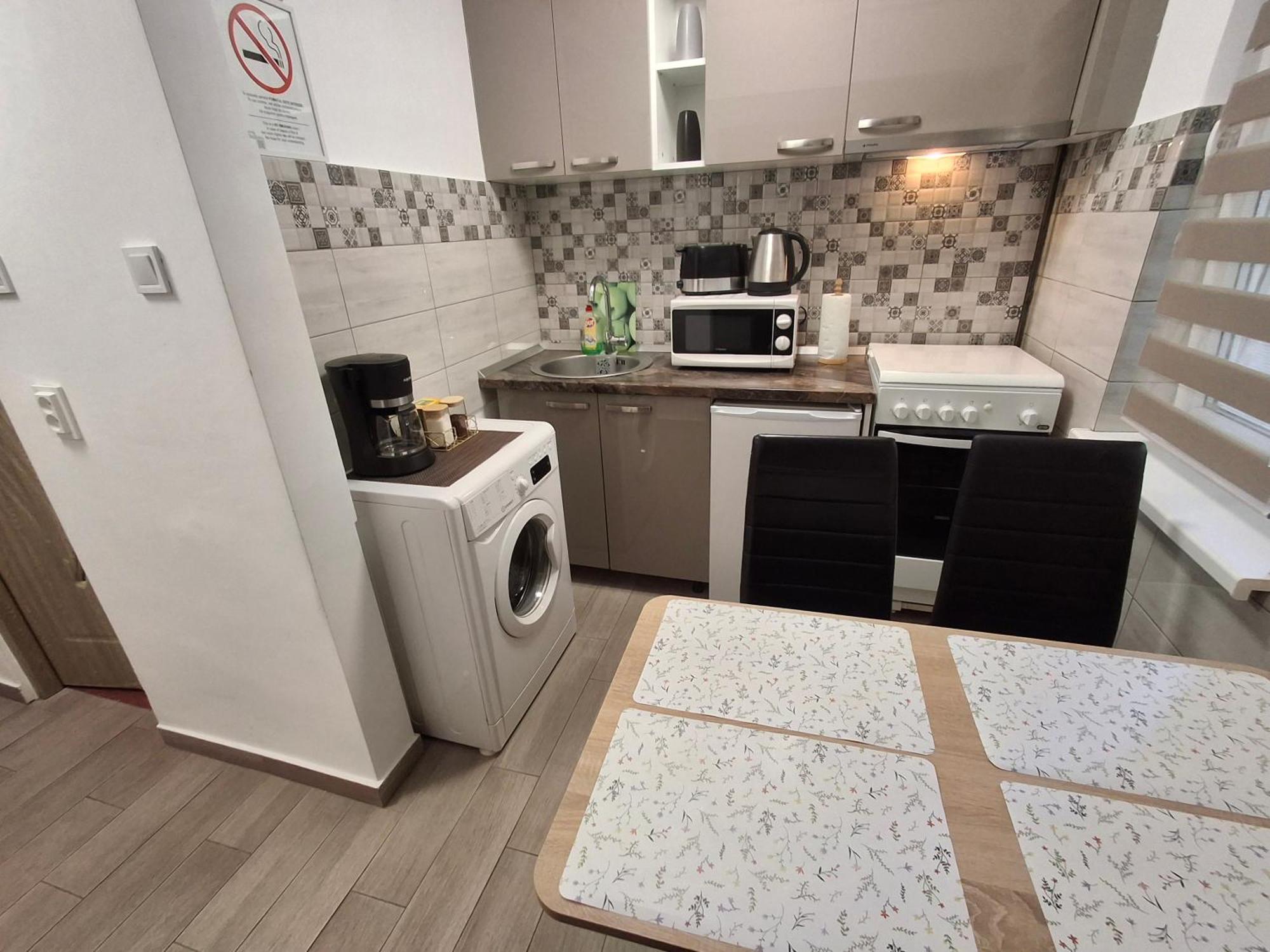 דבה Apartament Claudia מראה חיצוני תמונה